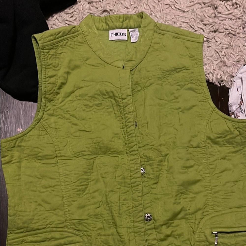 Chico's Green Sleeveless Vest